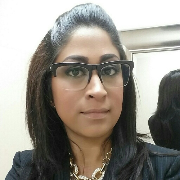 Meet your Posher, Nelda - Picture 5 of 8